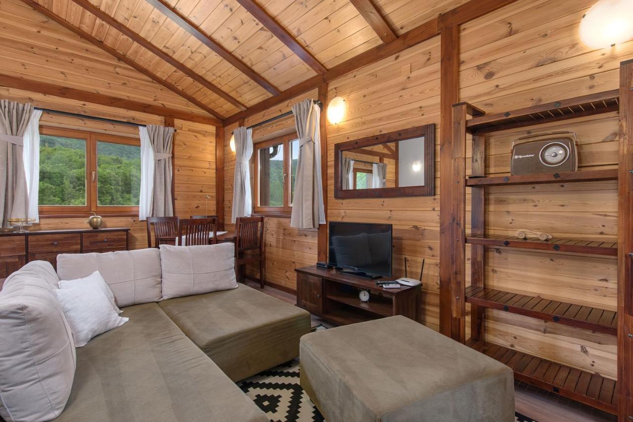 B&B Plitvice Lakes Villa Irene Селище Дрежницько Екстер'єр фото