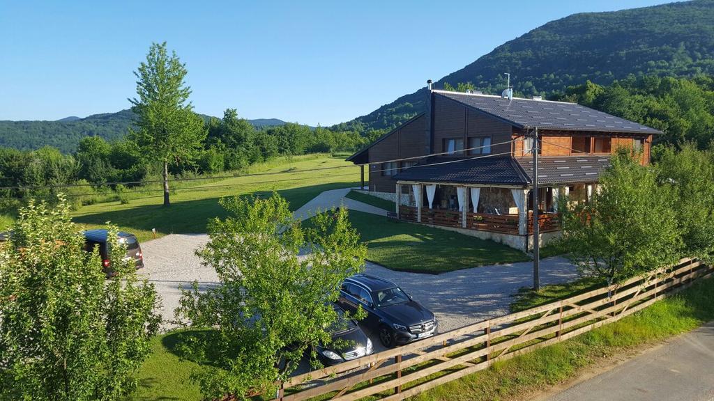 B&B Plitvice Lakes Villa Irene Селище Дрежницько Екстер'єр фото